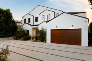 Top residential garage door brands overview
